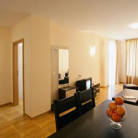 Paradise Dreams Apartcomplex * 圣弗拉斯